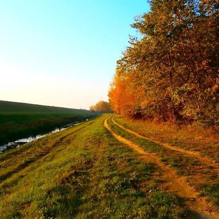 Relax Inn Šoporňa Exteriér fotografie